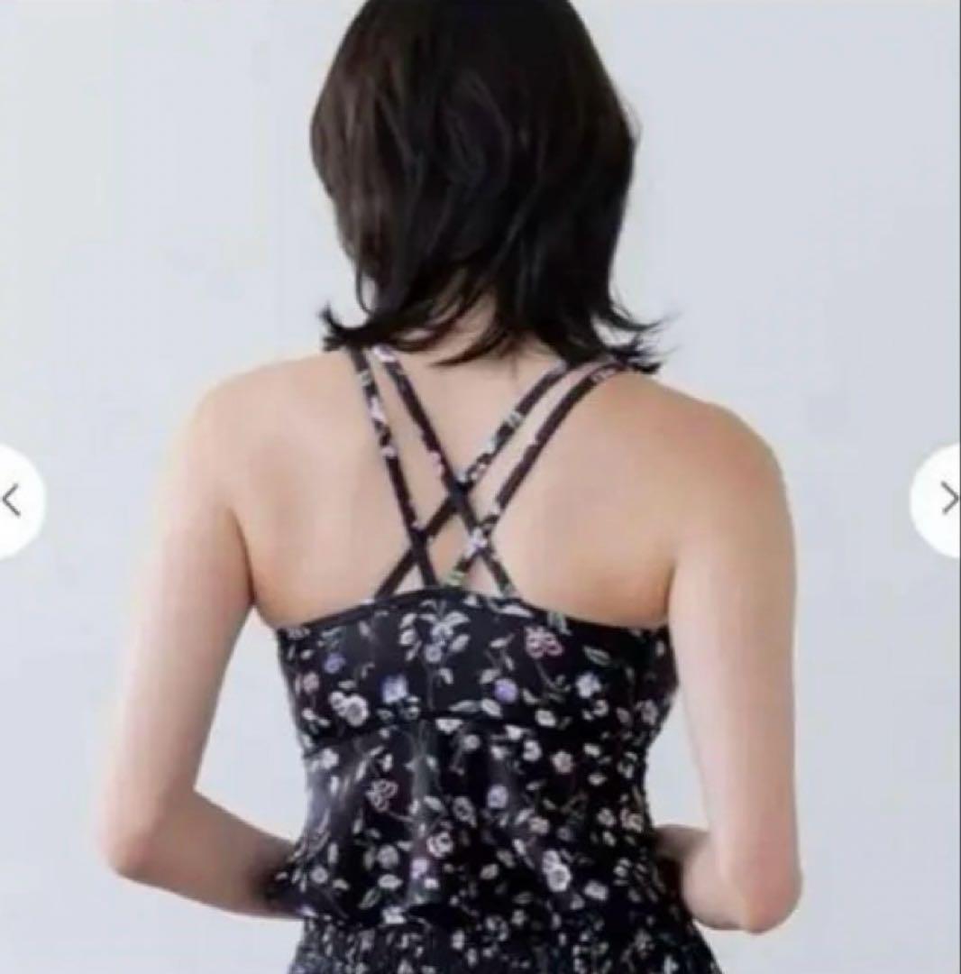 ★新品タグ付★ 【SUKALA】スプリングフラワーフレアブラトップ⭐︎М⭐︎LAVA