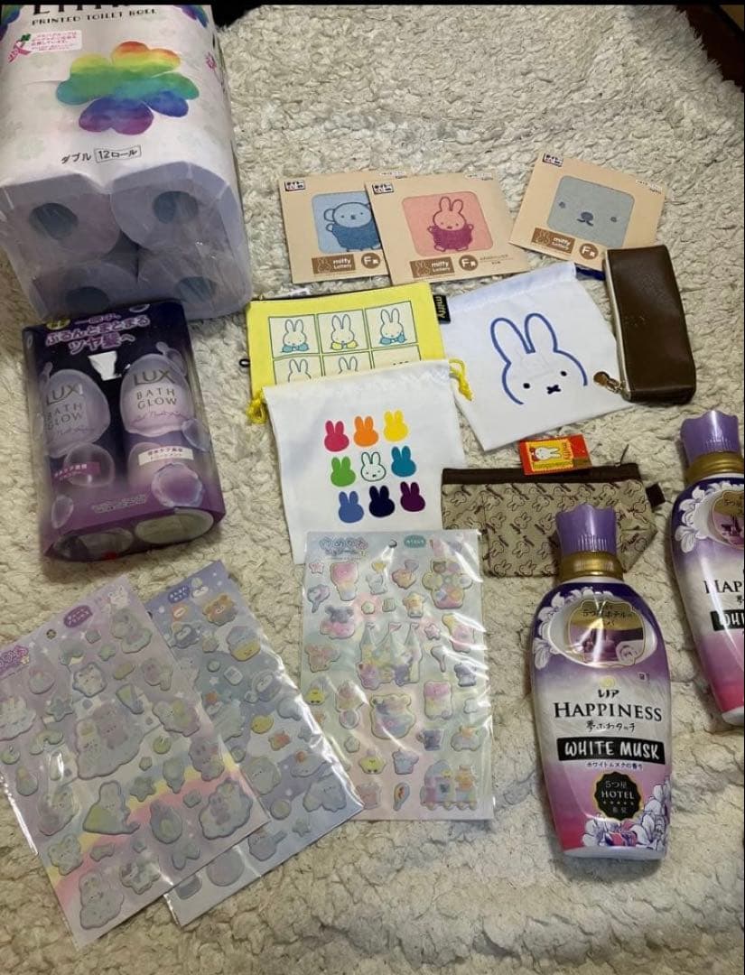 naonaoさん　先入あり140 ミッフィーショルダーバッグ　柔軟剤２本　雑貨