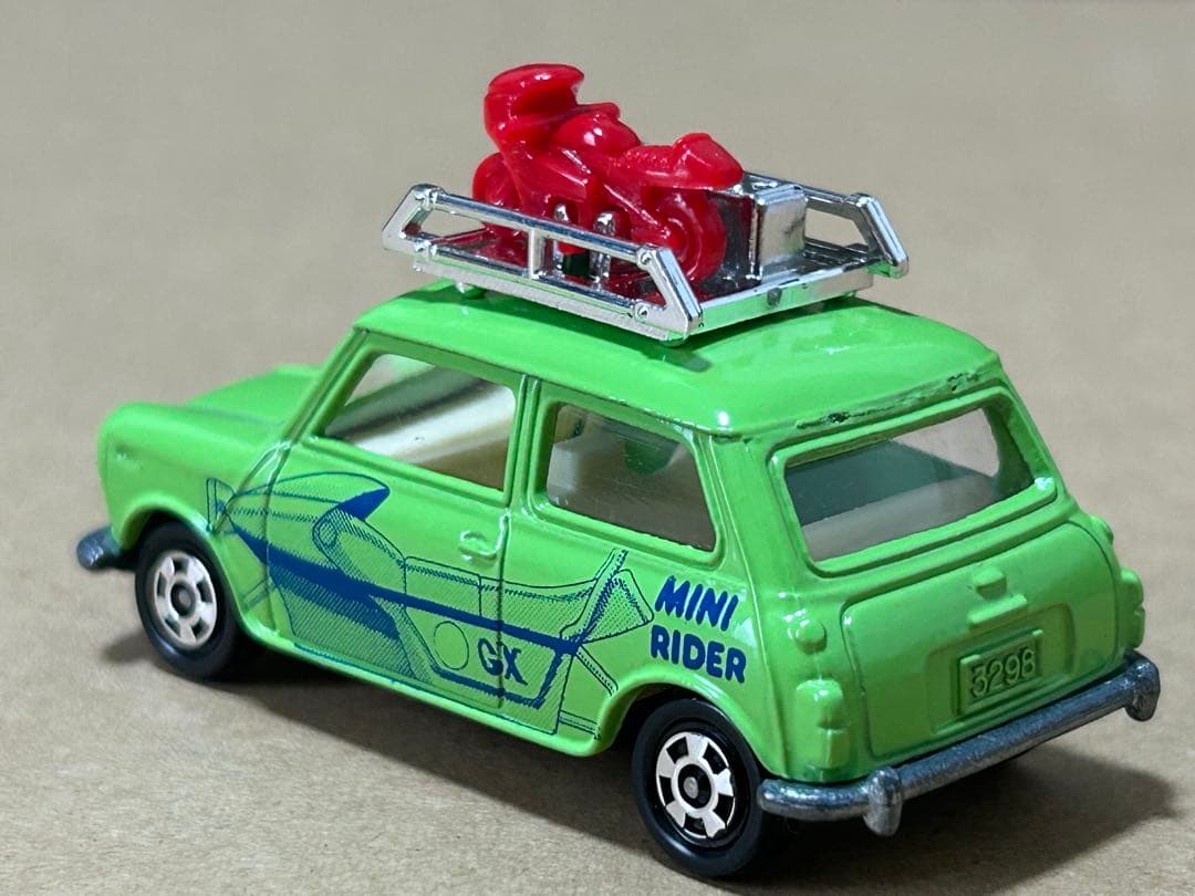 日本製 トミカ ミニクーパー ポケバイ付
